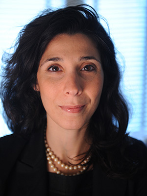 Headshot Rena Conti Rena Conti