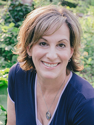 Julie.Goldstein.Grumet.headshot.2018